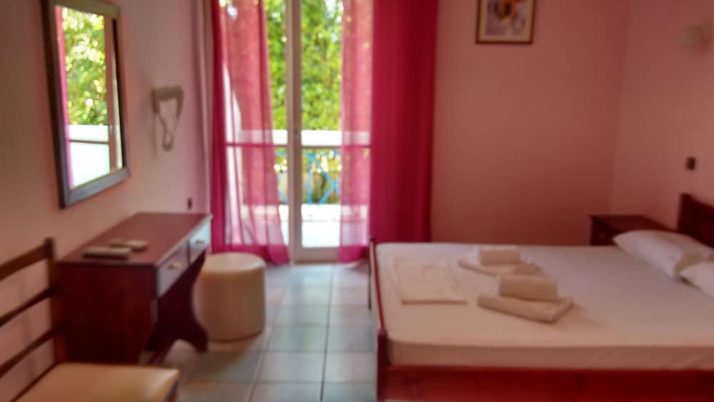 Francisco Beach Hotel Ájosz Andréasz Kültér fotó